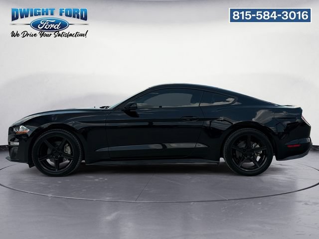 Used 2020 Ford Mustang Coupe RWD image 2