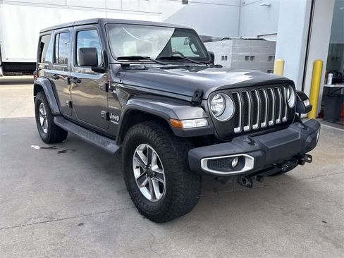 Used 2019 Jeep Wrangler Unlimited Sahara image 6