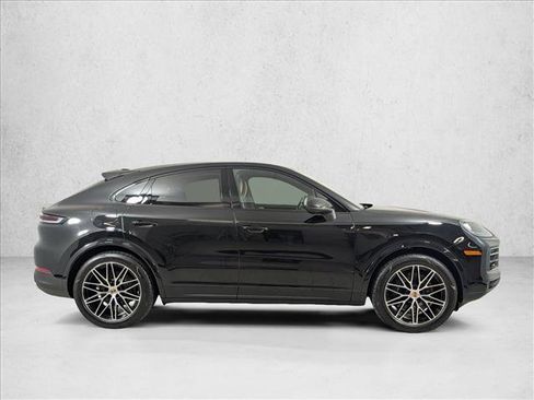 Certified 2025 Porsche Cayenne Coupe AWD/4WD image 8
