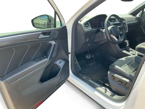 Used 2022 Volkswagen Tiguan SEL R-Line AWD/4WD image 22