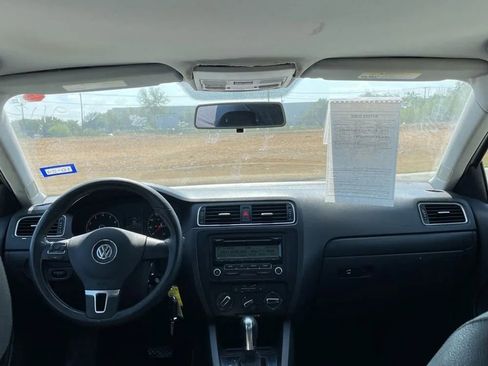Used 2011 Volkswagen Jetta SE image 19