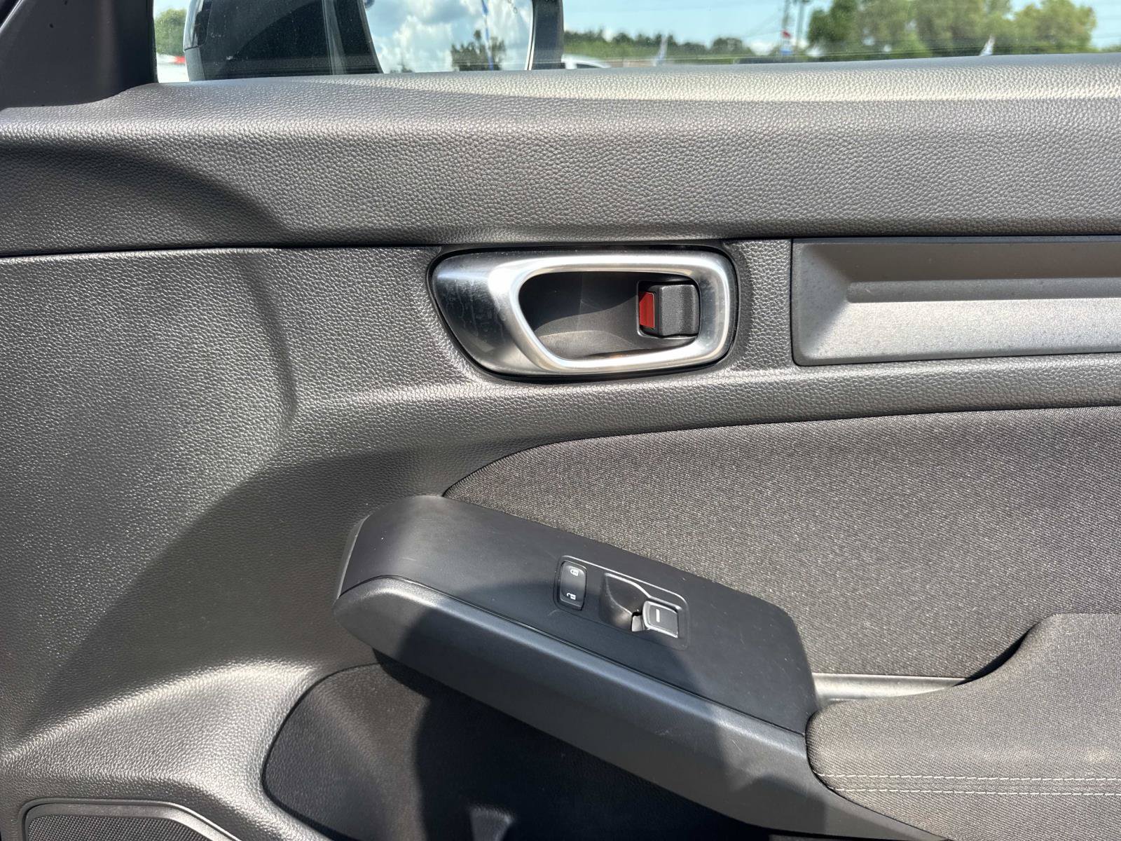 Used 2025 Honda Civic Sport image 14