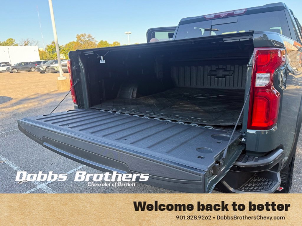 Used 2025 Chevrolet Silverado 1500 ZR2 w/ Technology Package AWD/4WD image 41
