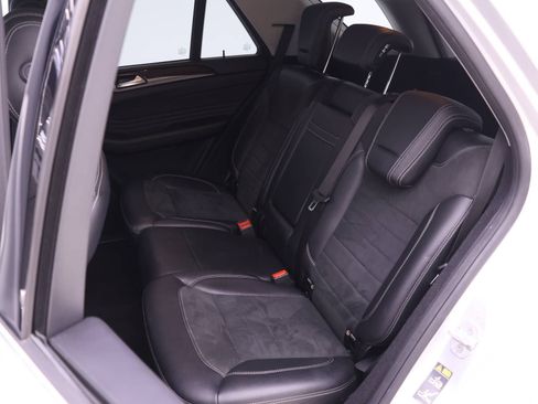 Used 2014 Mercedes-Benz ML 350 BlueTEC 4MATIC image 11