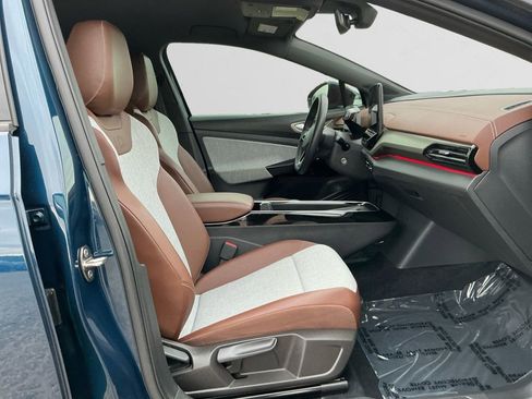 Used 2023 Volkswagen ID.4 Pro image 15