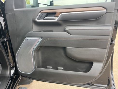 Used 2025 Chevrolet Silverado 2500 High Country w/ Technology Package image 57