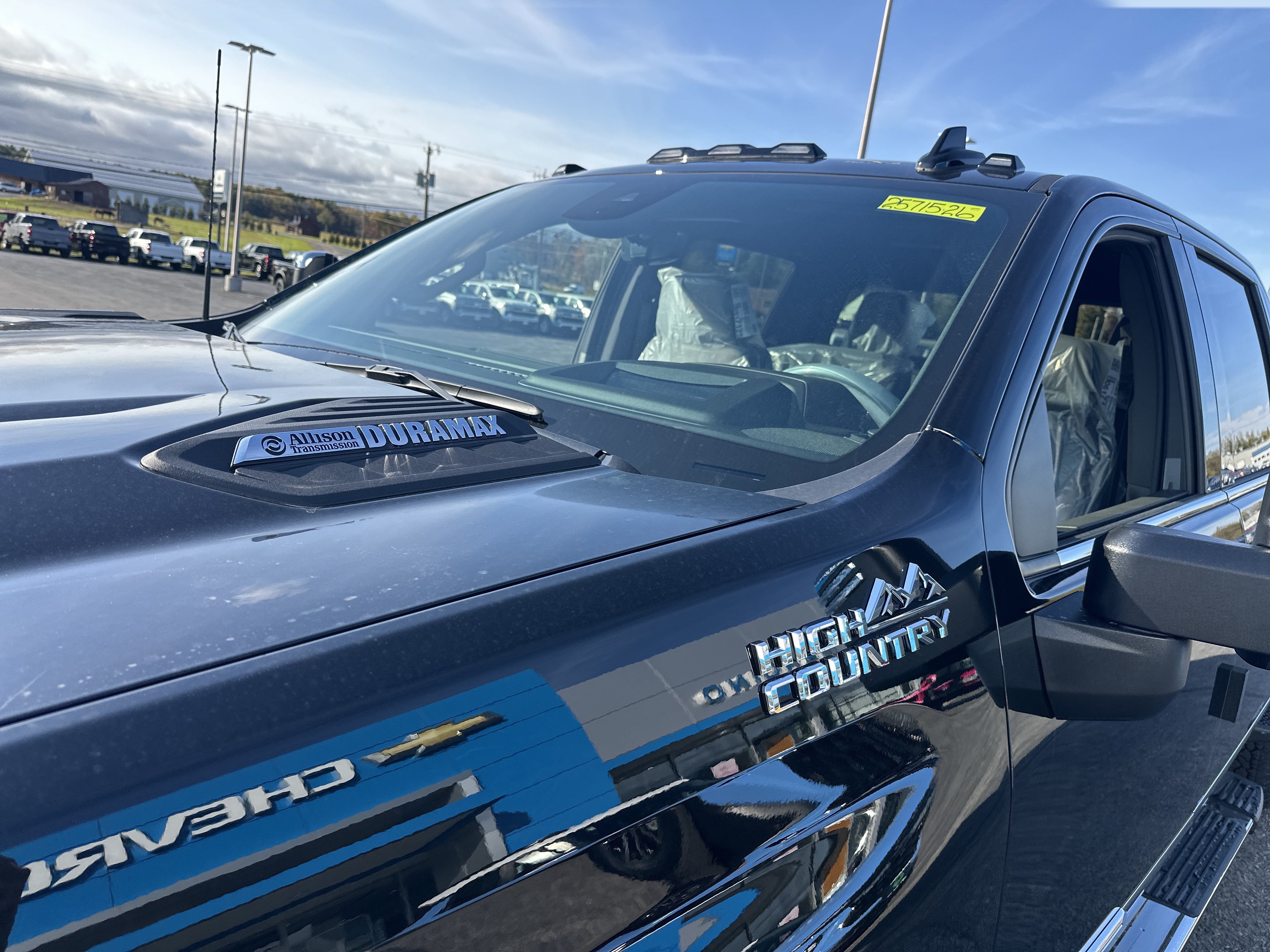 New 2026 Chevrolet Silverado 2500 High Country w/ High Country Premium Package AWD/4WD image 4