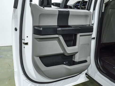 Used 2021 Ford F250 XL w/ Power Equipment Group image 40