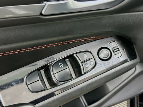 Used 2023 Nissan Altima 2.5 SR image 15