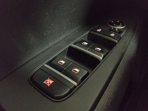 Used 2024 Kia Forte LXS FWD image 27
