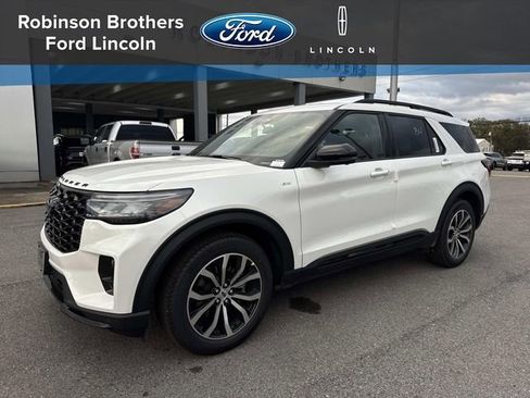 New 2026 Ford Explorer ST-Line image 1