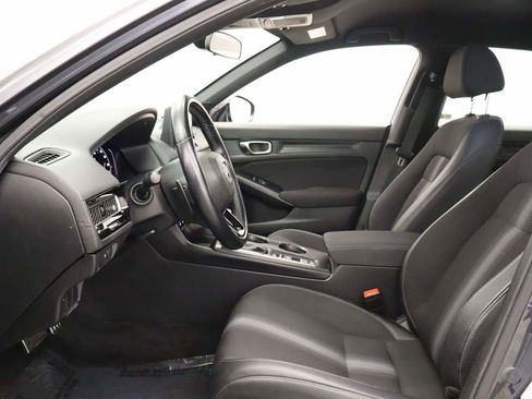 Used 2025 Honda Civic Sport image 15