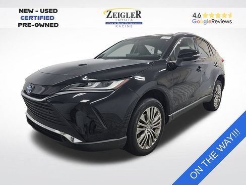 Used 2022 Toyota Venza XLE AWD/4WD image 1