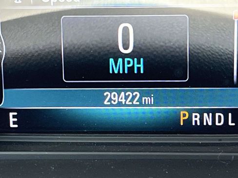 Used 2019 Buick Envision Essence FWD image 22