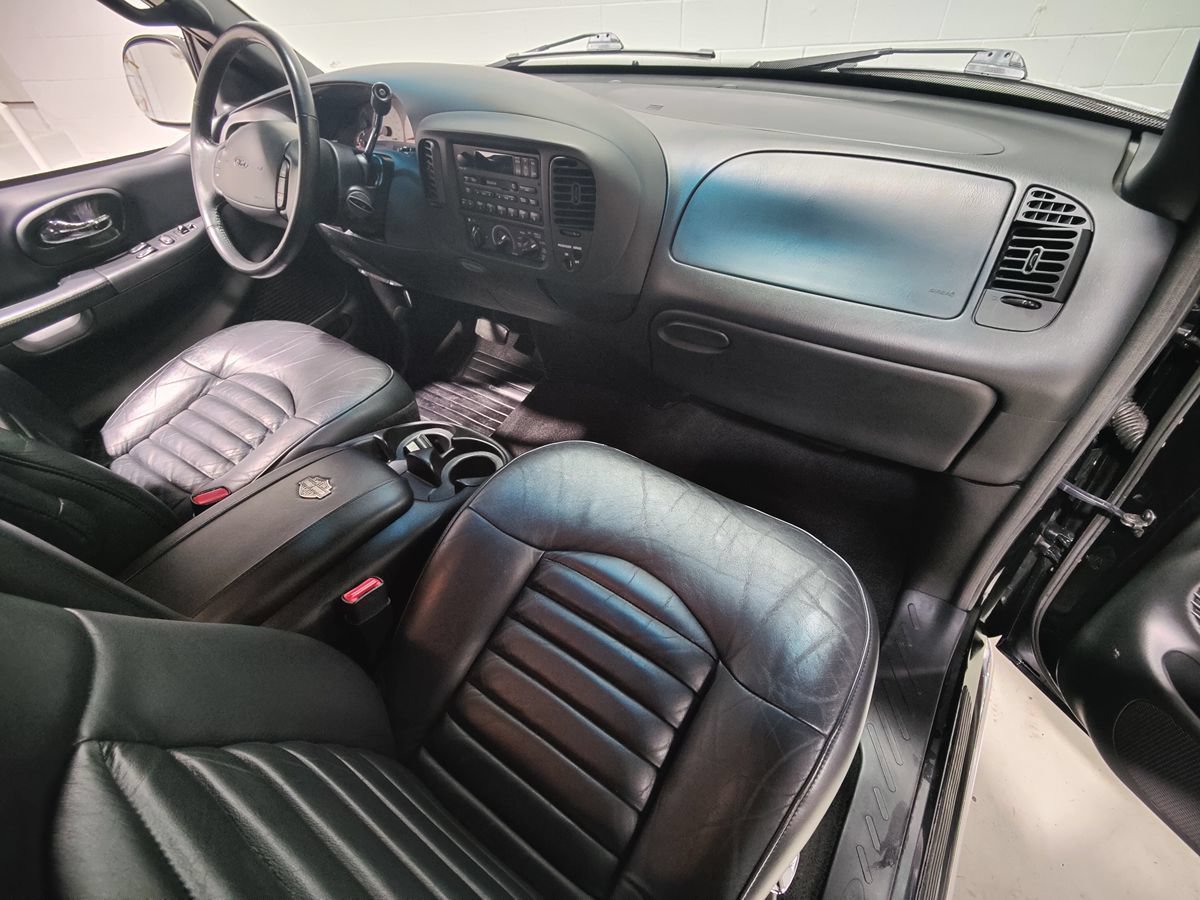 Used 2000 Ford F150 Harley-Davidson RWD image 12