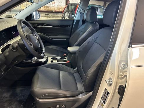 Certified 2024 Kia Seltos SX image 21