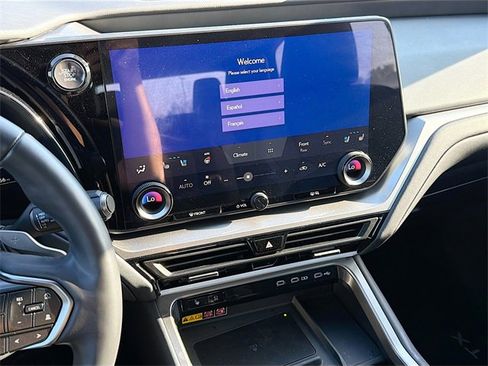 Used 2025 Lexus TX 350 AWD image 31