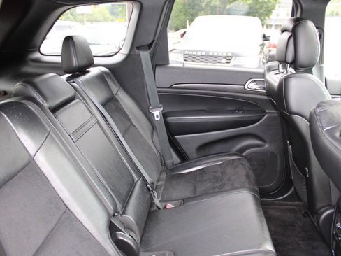 Used 2018 Jeep Grand Cherokee Altitude AWD/4WD image 18