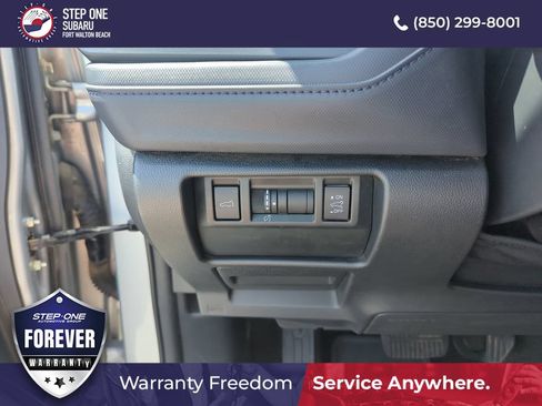 Used 2025 Subaru Forester Premium AWD/4WD image 20
