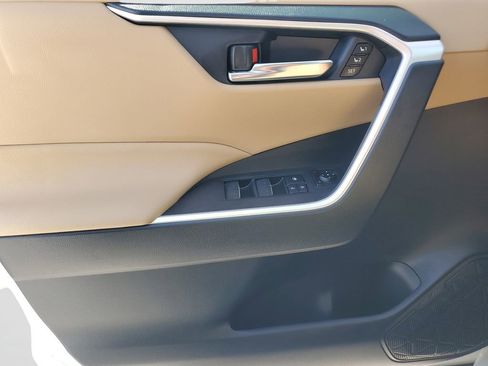 Certified 2023 Toyota RAV4 XLE Premium AWD/4WD image 23