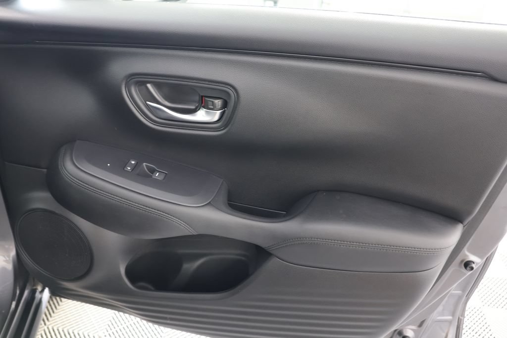 Used 2025 Honda HR-V LX image 26