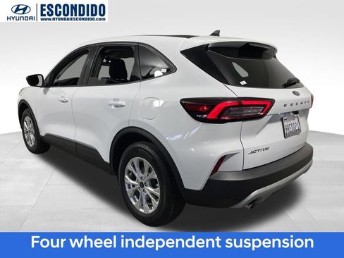 Used 2025 Ford Escape Active image 4