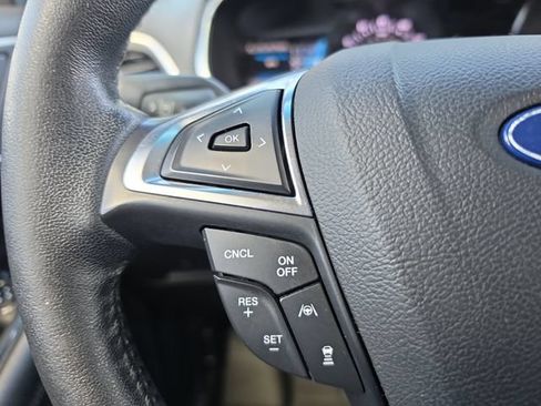 Used 2020 Ford Edge Titanium w/ Equipment Group 301A FWD image 21