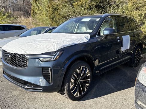 New 2026 Volvo XC90 B6 Ultra w/ Protection Package Premier image 2