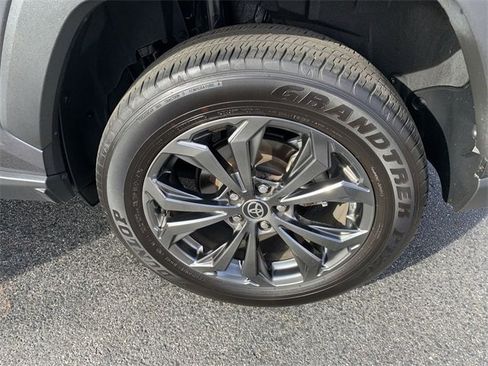 Used 2024 Toyota RAV4 Limited image 35