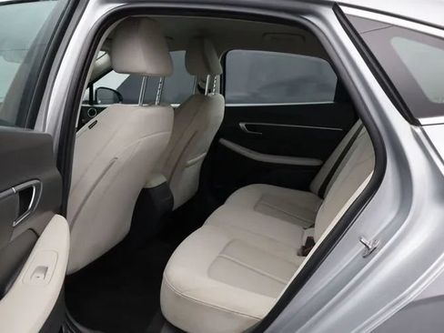 Used 2024 Hyundai Sonata SEL FWD image 15