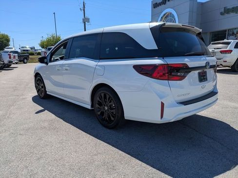 Used 2025 Honda Odyssey Sport-L image 6