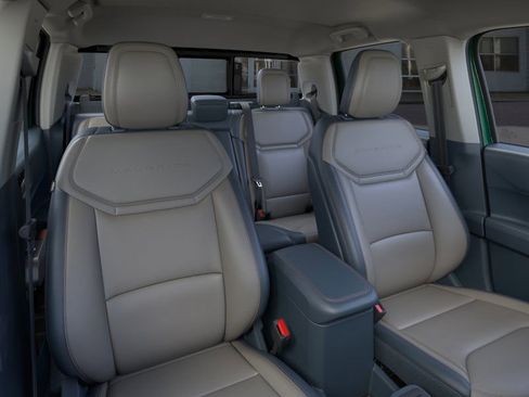 New 2025 Ford Maverick Lariat w/ 4K Tow Package image 10