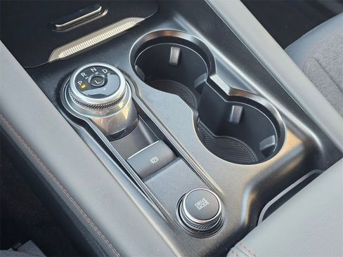 Used 2025 Ford Explorer Active image 18