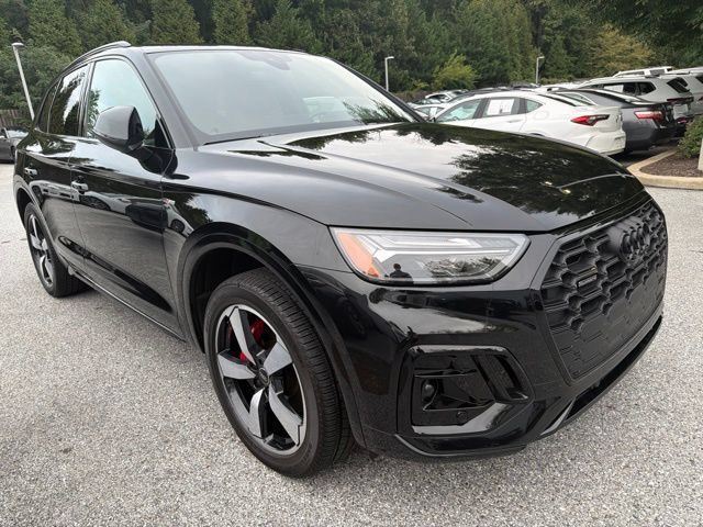 Used 2024 Audi Q5 2.0T Premium Plus w/ Premium Plus Package AWD/4WD image 1