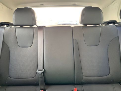 Used 2025 Buick Encore GX Preferred image 36