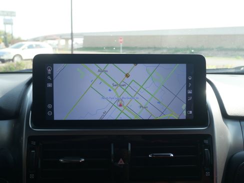 Used 2023 Lexus GX 460 Premium image 16