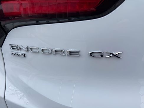 Used 2022 Buick Encore GX Essence w/ Experience Buick Package image 12