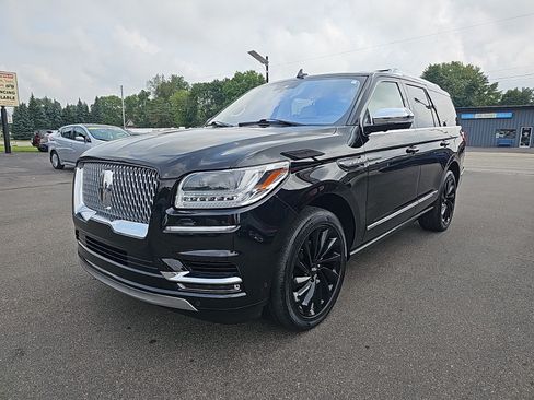 Used 2020 Lincoln Navigator Black Label w/ Cargo Convenience Package AWD/4WD image 8