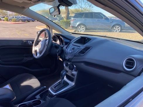 Used 2014 Ford Fiesta SE w/ SE Fuel Economy Package image 5