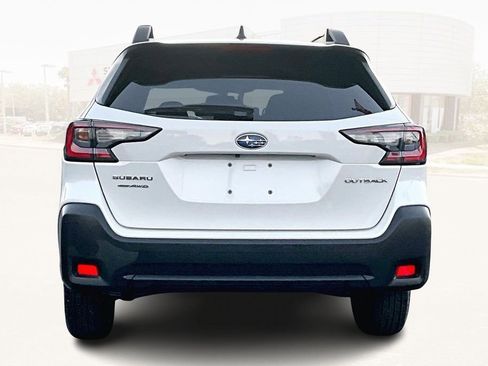 Used 2024 Subaru Outback Premium image 5