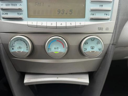Used 2007 Toyota Camry SE FWD image 11