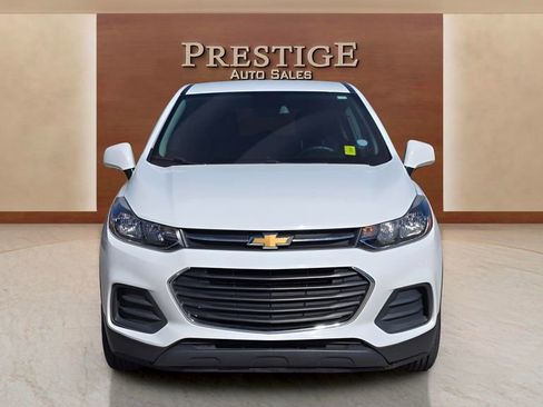 Used 2020 Chevrolet Trax LS image 32