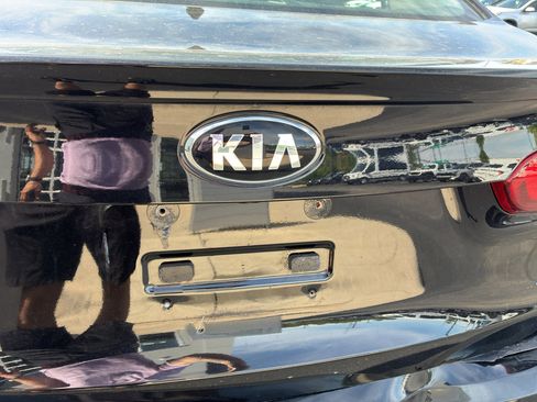 Used 2017 Kia Forte S FWD image 24