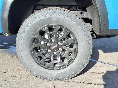 New 2026 GMC Canyon Elevation w/ Convenience Package image 9