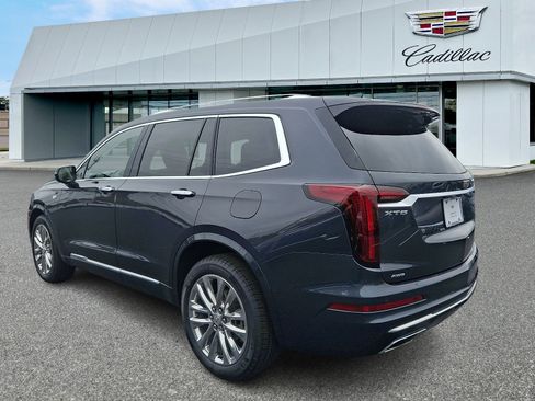 Certified 2023 Cadillac XT6 Premium Luxury w/ Technology Package image 3