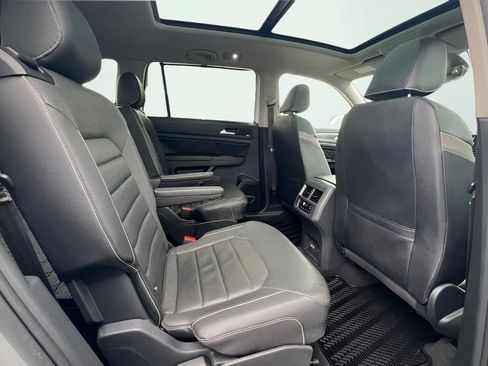 Used 2021 Volkswagen Atlas SEL Premium image 28