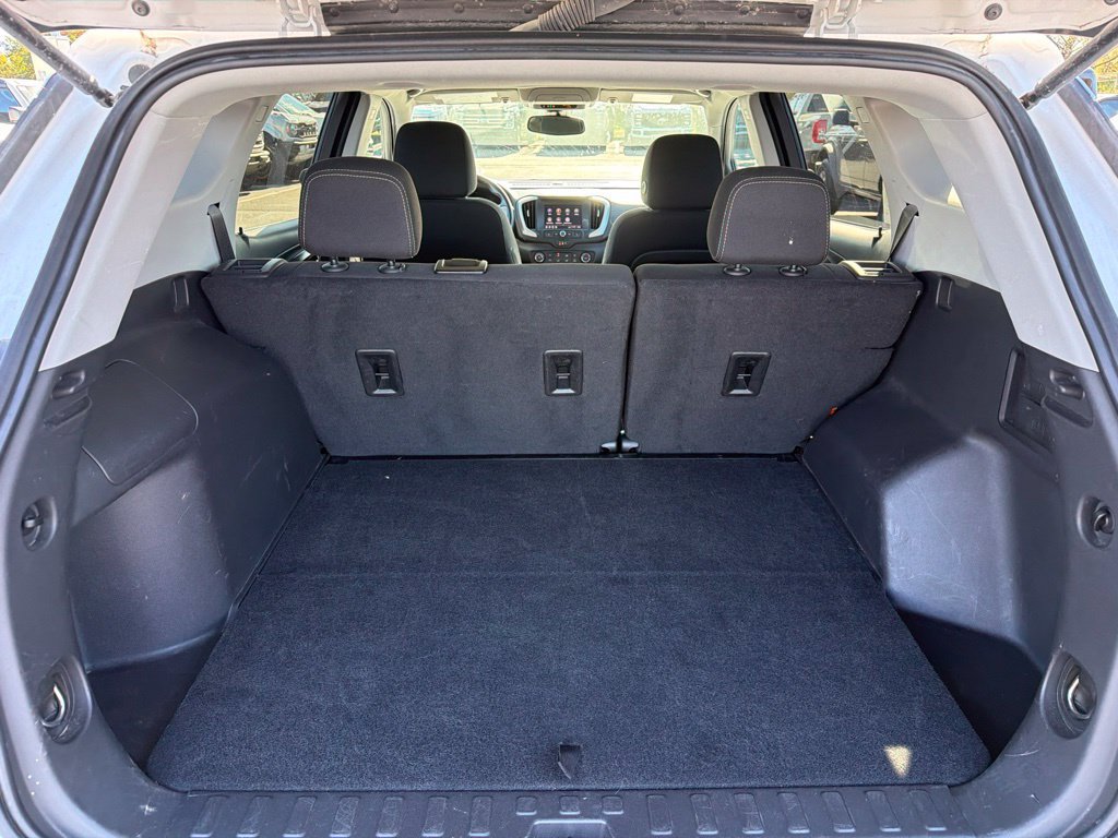 Used 2024 GMC Terrain SLE AWD/4WD image 11