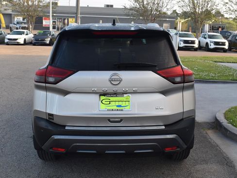 Used 2023 Nissan Rogue SL w/ SL Premium Package image 8