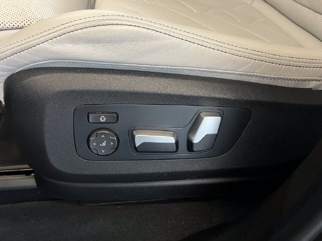 Used 2023 BMW X5 xDrive45e AWD/4WD image 27