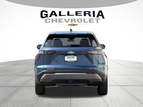 New 2026 Chevrolet Equinox LT w/ Convenience Package II FWD image 6